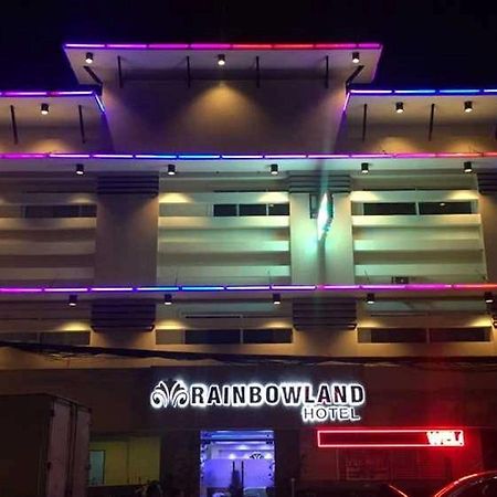 Rainbowland Hotel Olongapo Buitenkant foto