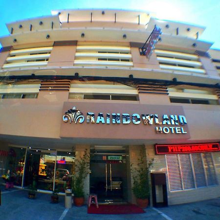 Rainbowland Hotel Olongapo Buitenkant foto
