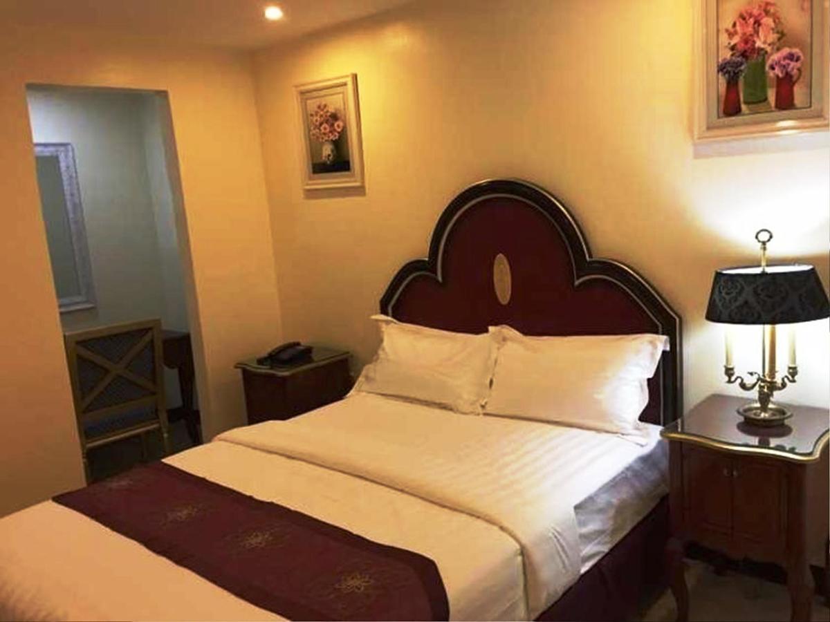 Rainbowland Hotel Olongapo Buitenkant foto