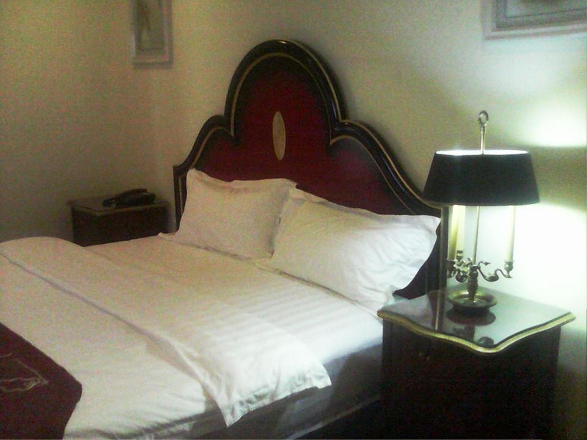 Rainbowland Hotel Olongapo Buitenkant foto