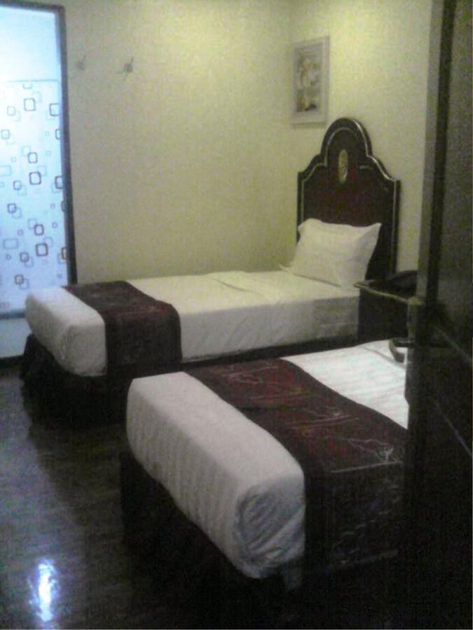 Rainbowland Hotel Olongapo Buitenkant foto